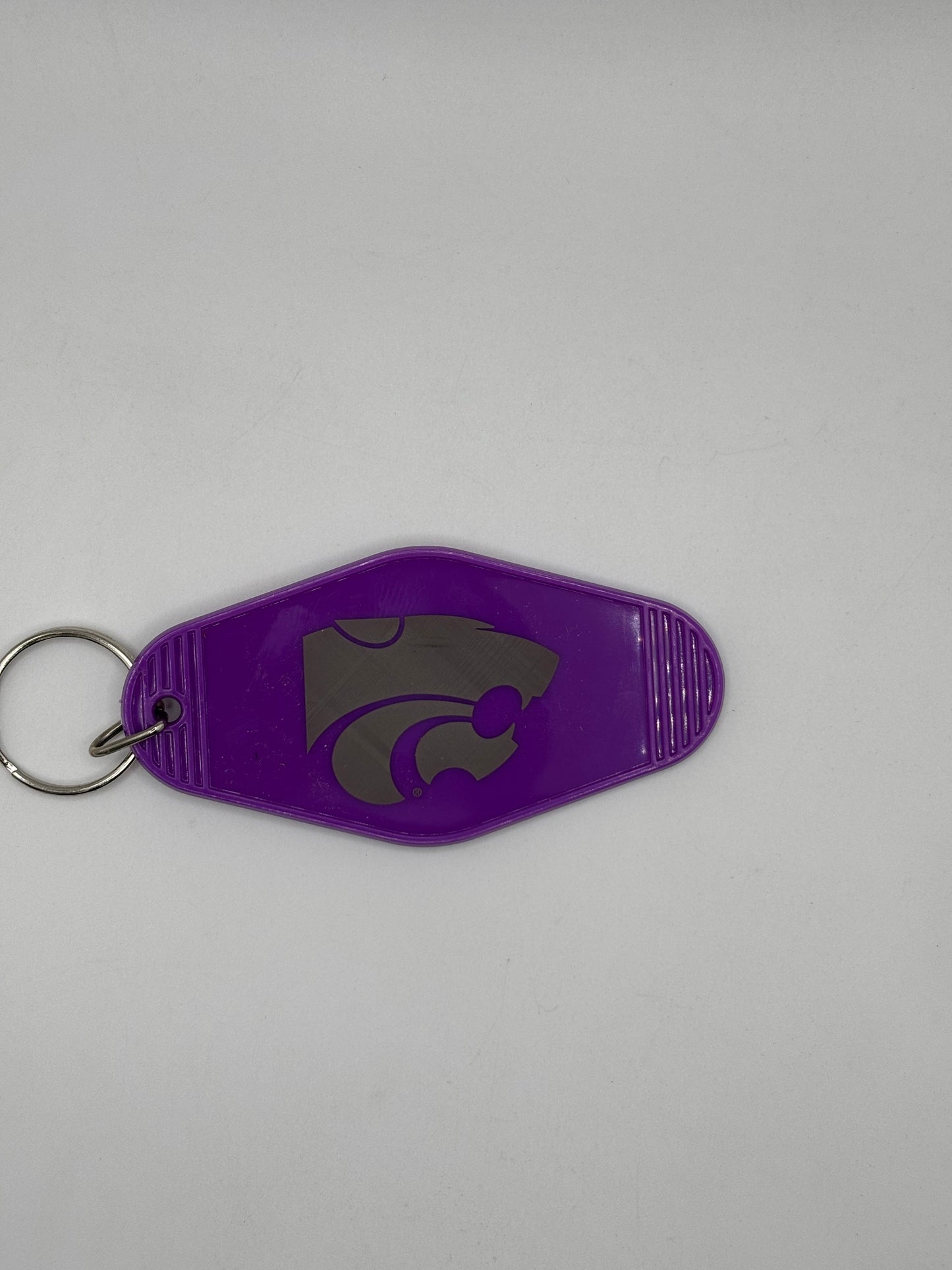 K- State Motel Style Plastic Key Chain