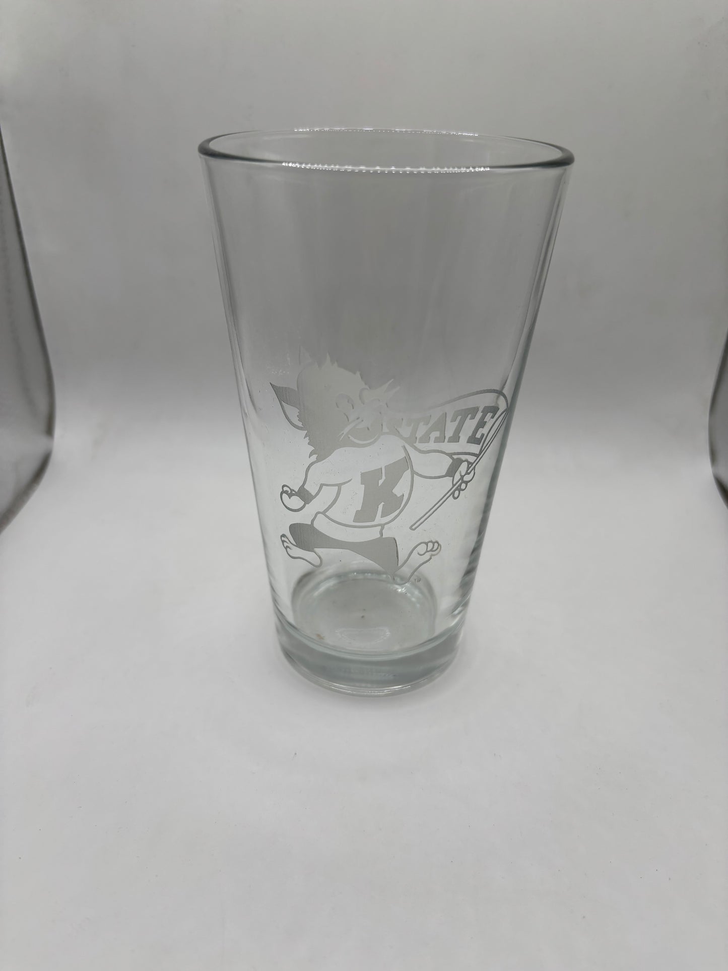 K-State Willie the Wildcat on 16oz Pint Glass