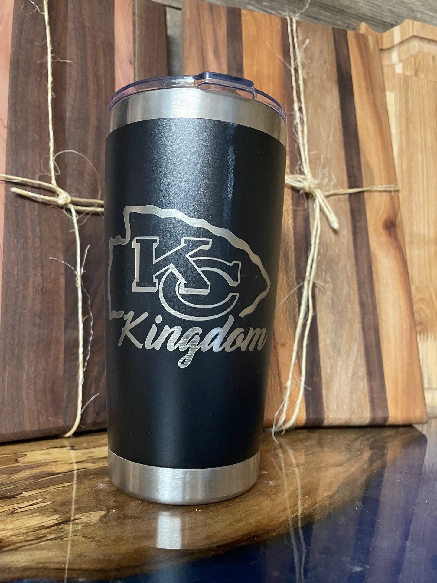 Kingdom Arrow Head 20 oz tumbler