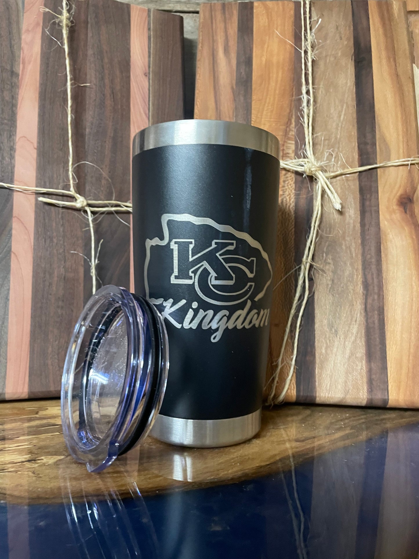Kingdom Arrow Head 20 oz tumbler