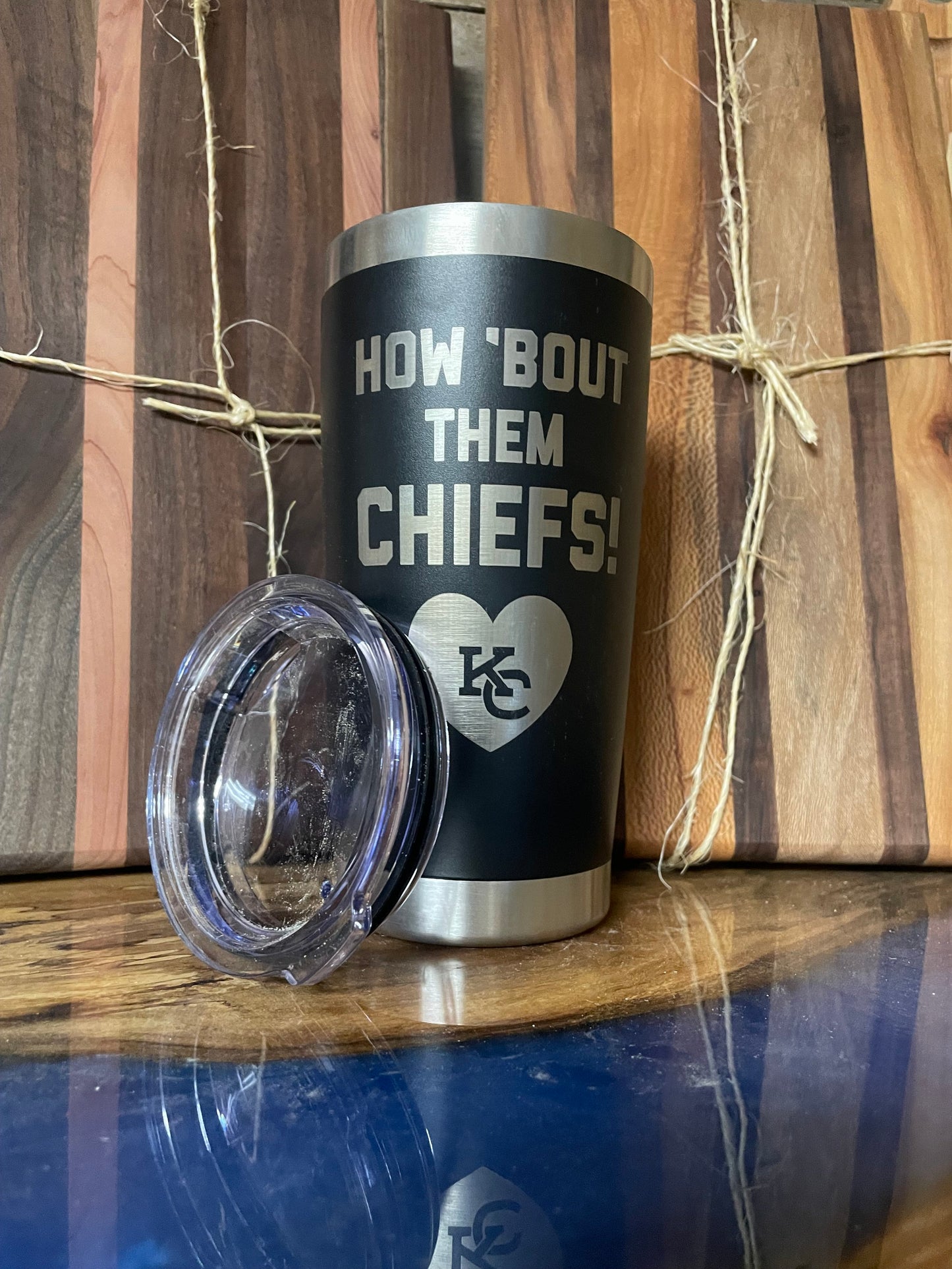 How About them....... 20 oz tumbler