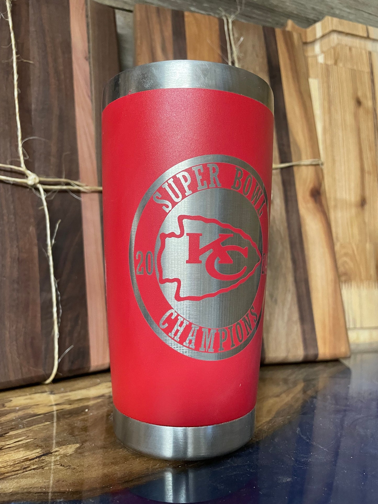 Chiefs Super Bowl Champions Round Logo  20 oz tumbler