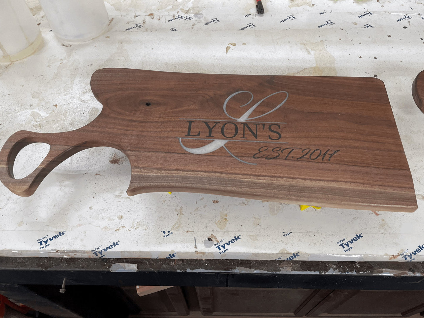 personalized charcuterie board (middle break through design)